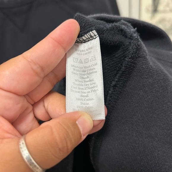 Everlane Black 100% Human Sweater in a size small - Picture 4 of 5